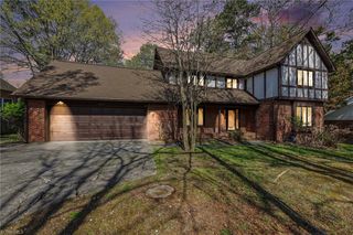 4103 Oak Hollow Drive, High Point, NC 27265