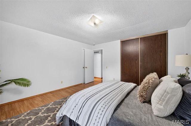 2311 Country Village Court, Maryland Heights, MO 63043