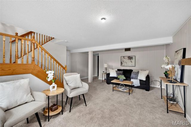 2311 Country Village Court, Maryland Heights, MO 63043