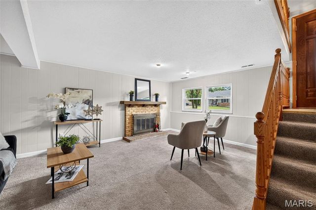 2311 Country Village Court, Maryland Heights, MO 63043