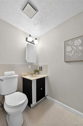 2311 Country Village Court, Maryland Heights, MO 63043