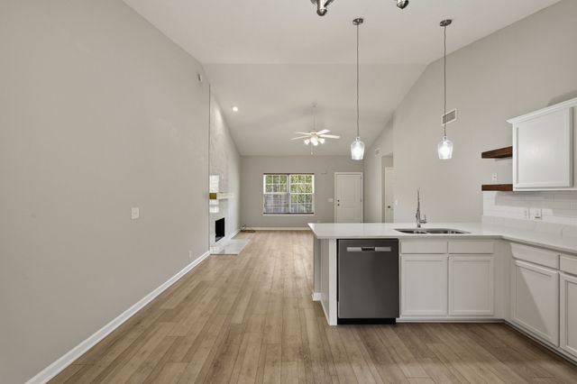 282 Bill Stewart Blvd, La Vergne, TN 37086