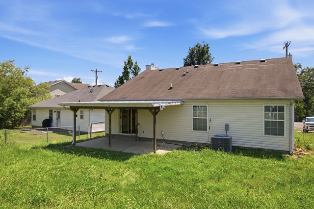 282 Bill Stewart Blvd, La Vergne, TN 37086