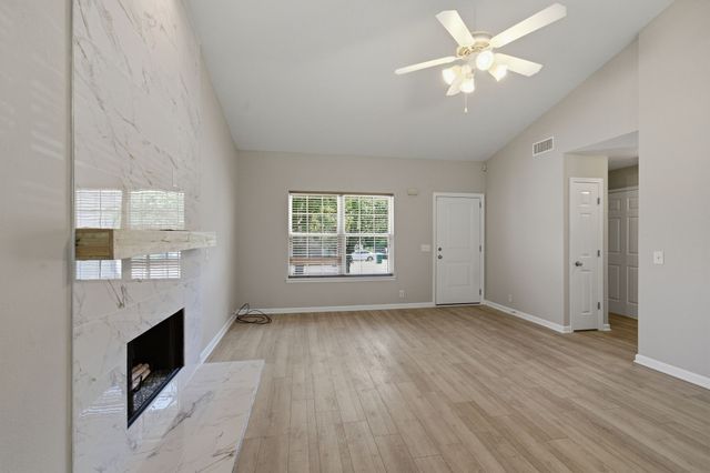 282 Bill Stewart Blvd, La Vergne, TN 37086