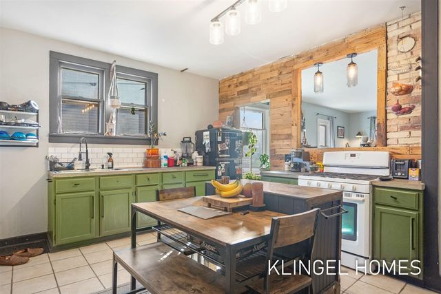 746 Lyman Avenue, Muskegon, MI 49441