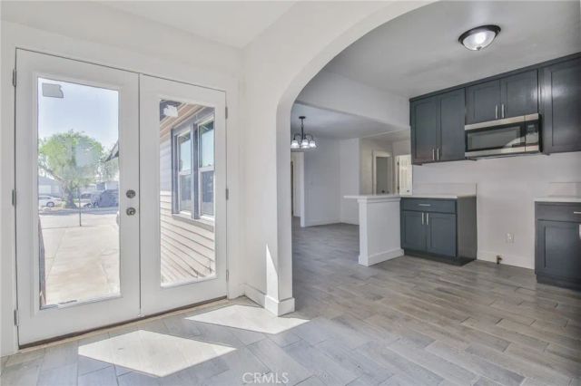 205 W 98th, Los Angeles, CA 90003