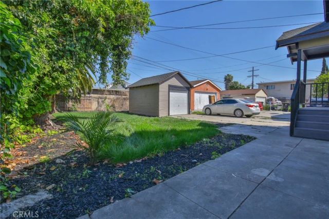 205 W 98th, Los Angeles, CA 90003