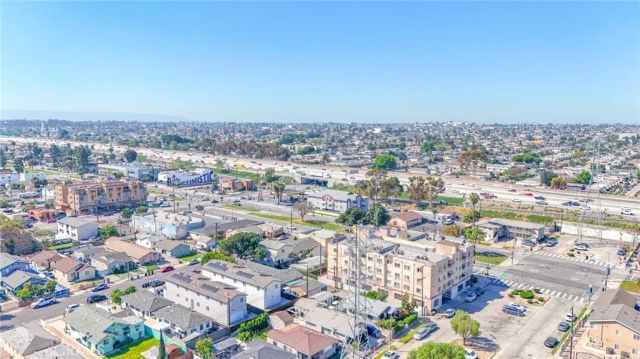 205 W 98th, Los Angeles, CA 90003