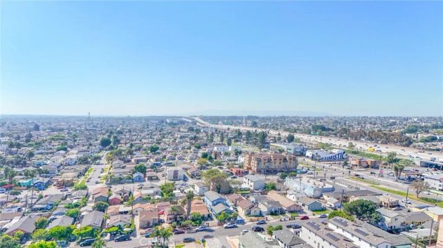 205 W 98th, Los Angeles, CA 90003