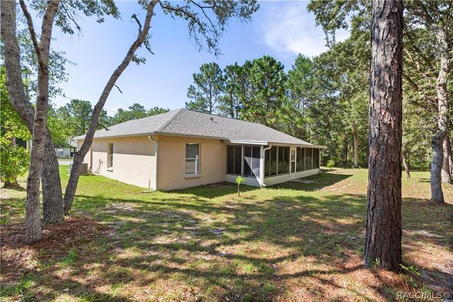 21 Sanders Circle, Homosassa, FL 34446
