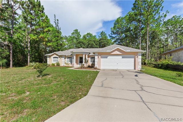 21 Sanders Circle, Homosassa, FL 34446