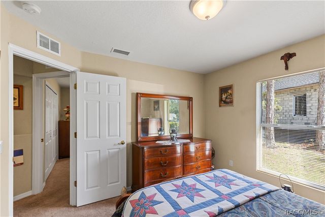21 Sanders Circle, Homosassa, FL 34446