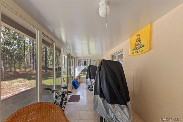 21 Sanders Circle, Homosassa, FL 34446