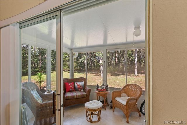 21 Sanders Circle, Homosassa, FL 34446