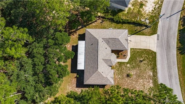 21 Sanders Circle, Homosassa, FL 34446
