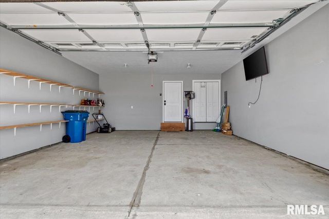 315 N BRECKENRIDGE Road, Chatham, IL 62629