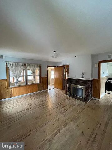 1715 RHAWN ST, Philadelphia, PA 19111