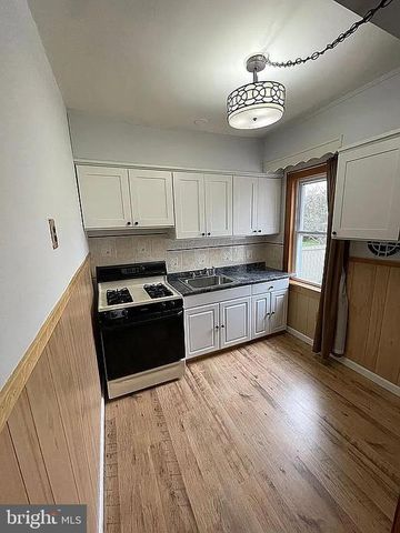 1715 RHAWN ST, Philadelphia, PA 19111