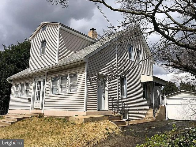 1715 RHAWN ST, Philadelphia, PA 19111