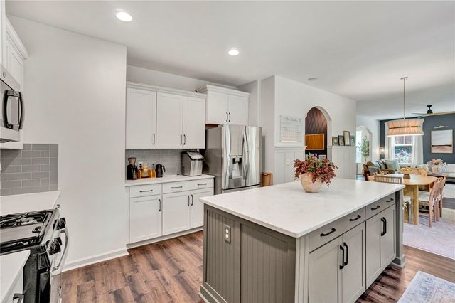 306 Avendell Drive, Easley, SC 29642