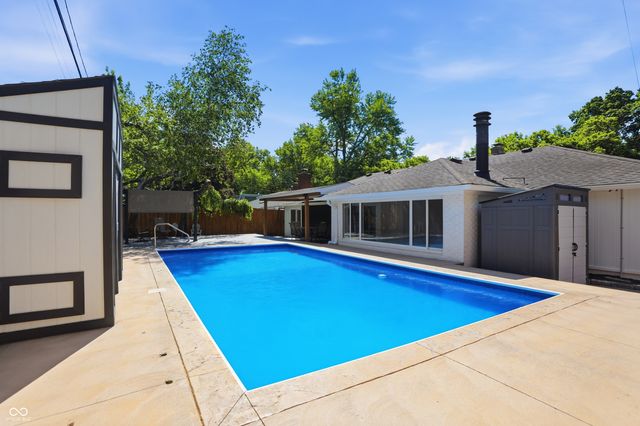 2510 Baur Drive, Indianapolis, IN 46220