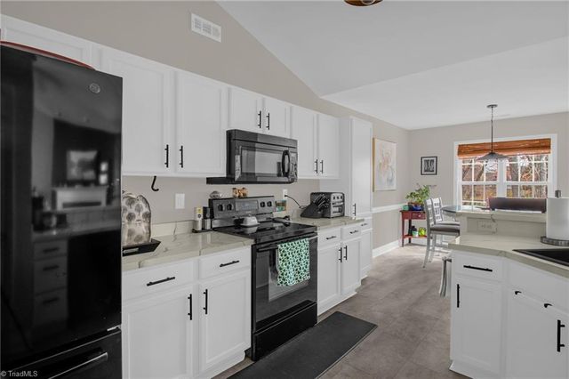 3525 Transou Road, Pfafftown, NC 27040