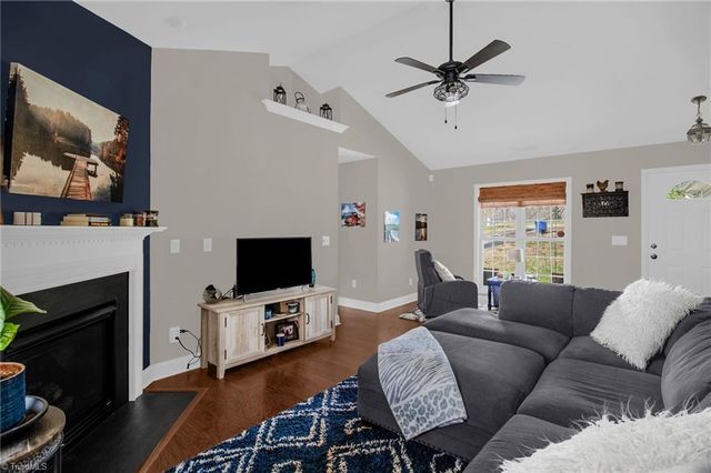 3525 Transou Road, Pfafftown, NC 27040