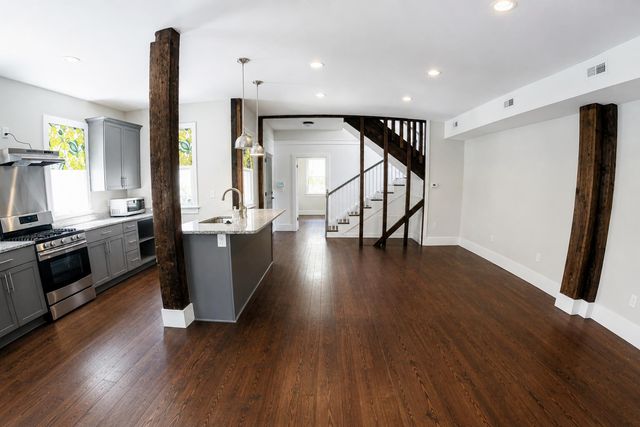 9 Marion Street, Charleston, SC 29403