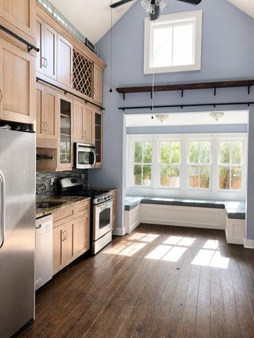 9 Marion Street, Charleston, SC 29403