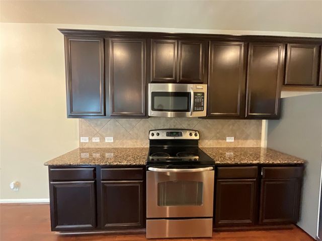 1911 CONN CREEK RD, Cedar Park, TX 78613