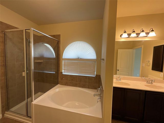 1911 CONN CREEK RD, Cedar Park, TX 78613