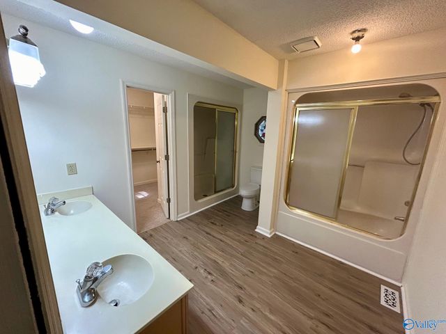 137 Oakcrest Road, Huntsville, AL 35811