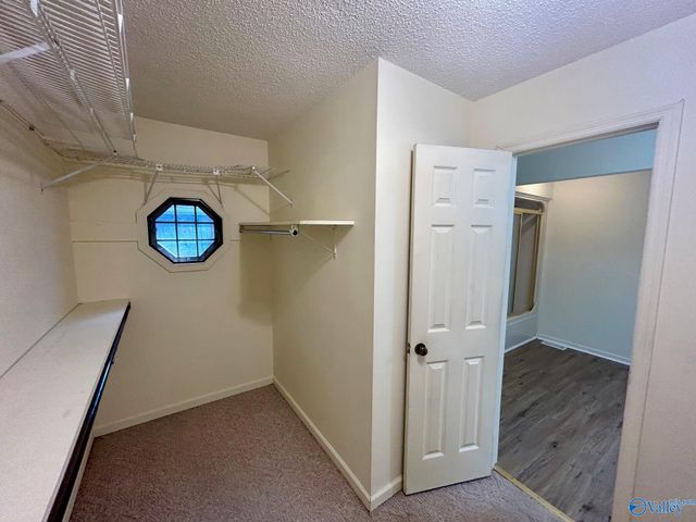 137 Oakcrest Road, Huntsville, AL 35811