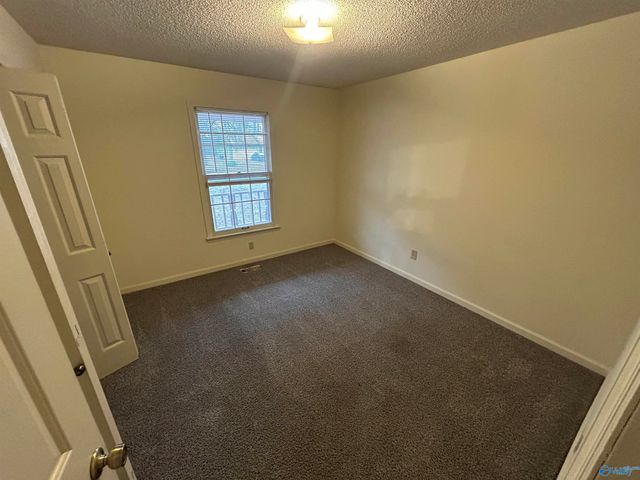 137 Oakcrest Road, Huntsville, AL 35811