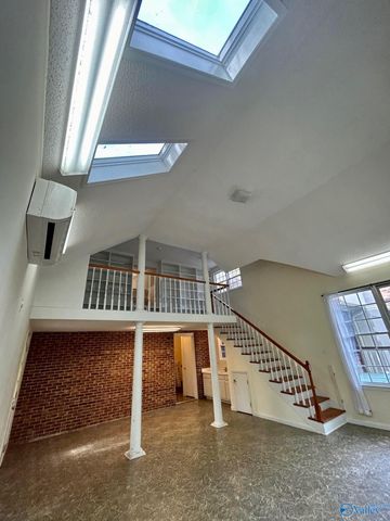 137 Oakcrest Road, Huntsville, AL 35811