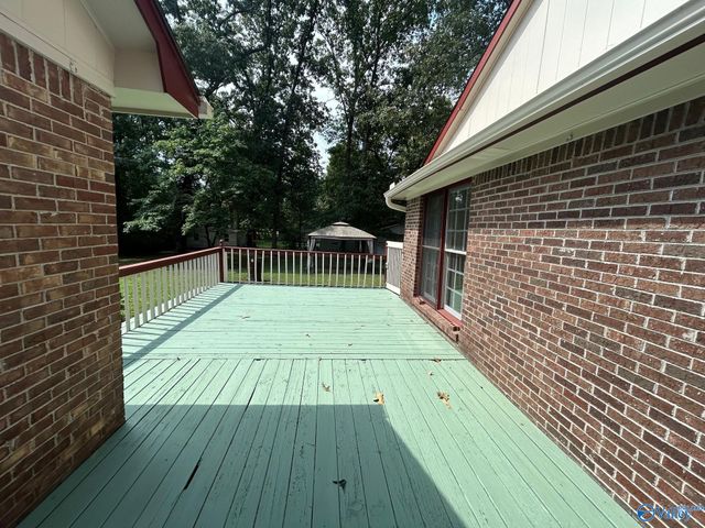 137 Oakcrest Road, Huntsville, AL 35811