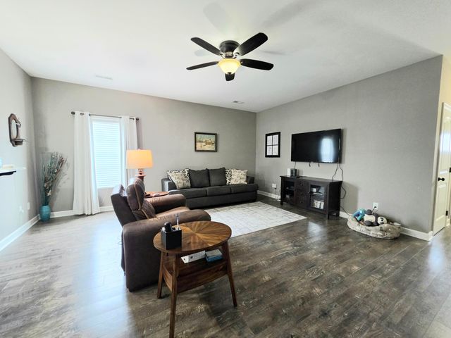 100 Stephen Drive, Georgetown, KY 40324