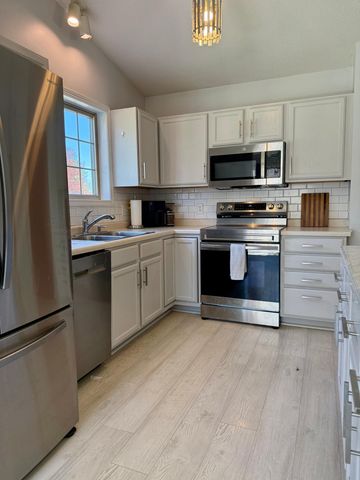 3818 Strathmore Lane SE, Rochester, MN 55904