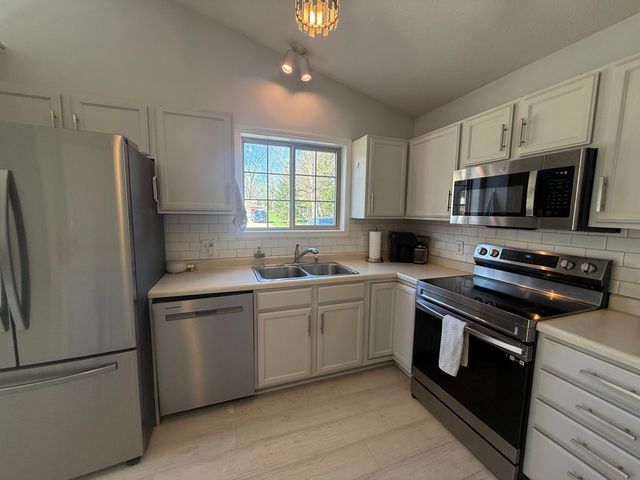3818 Strathmore Lane SE, Rochester, MN 55904