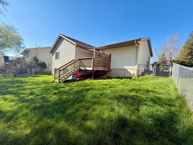 3818 Strathmore Lane SE, Rochester, MN 55904