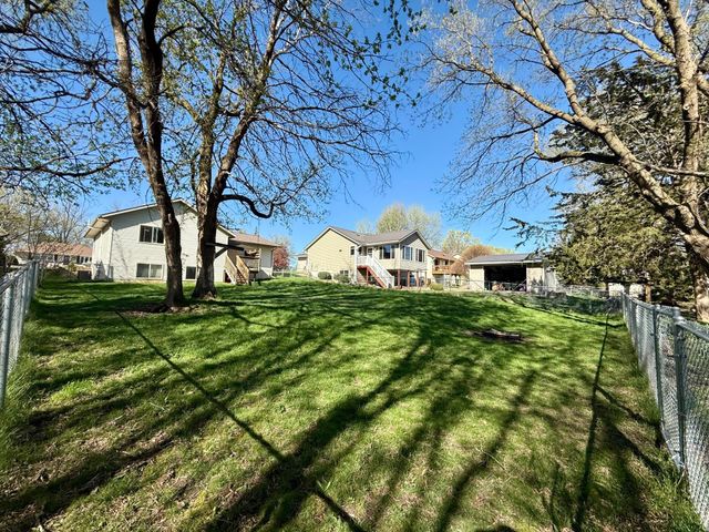 3818 Strathmore Lane SE, Rochester, MN 55904