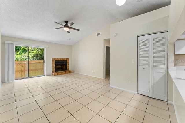 918 OTTO VILLA PLACE 9, Tampa, FL 33612