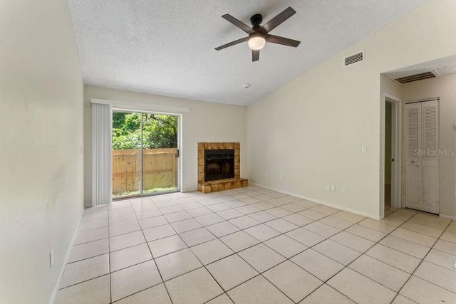 918 OTTO VILLA PLACE 9, Tampa, FL 33612