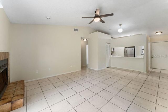 918 OTTO VILLA PLACE 9, Tampa, FL 33612