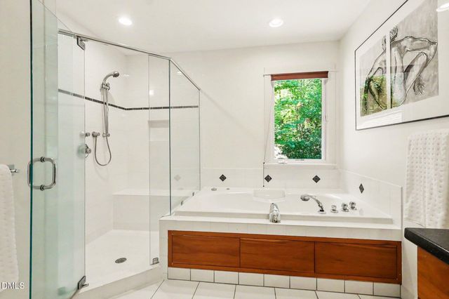 101 Bolinas Way, Chapel Hill, NC 27517