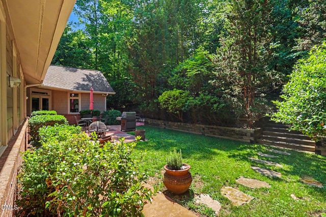 101 Bolinas Way, Chapel Hill, NC 27517