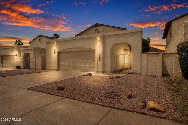 4760 W WAHALLA Lane, Glendale, AZ 85308