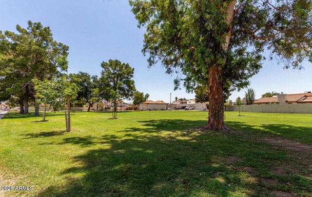 4760 W WAHALLA Lane, Glendale, AZ 85308