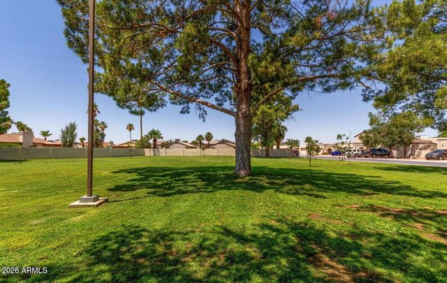 4760 W WAHALLA Lane, Glendale, AZ 85308