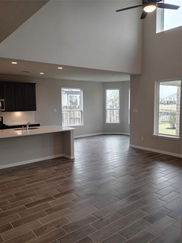 85 Carmel Drive, Manvel, TX 77578